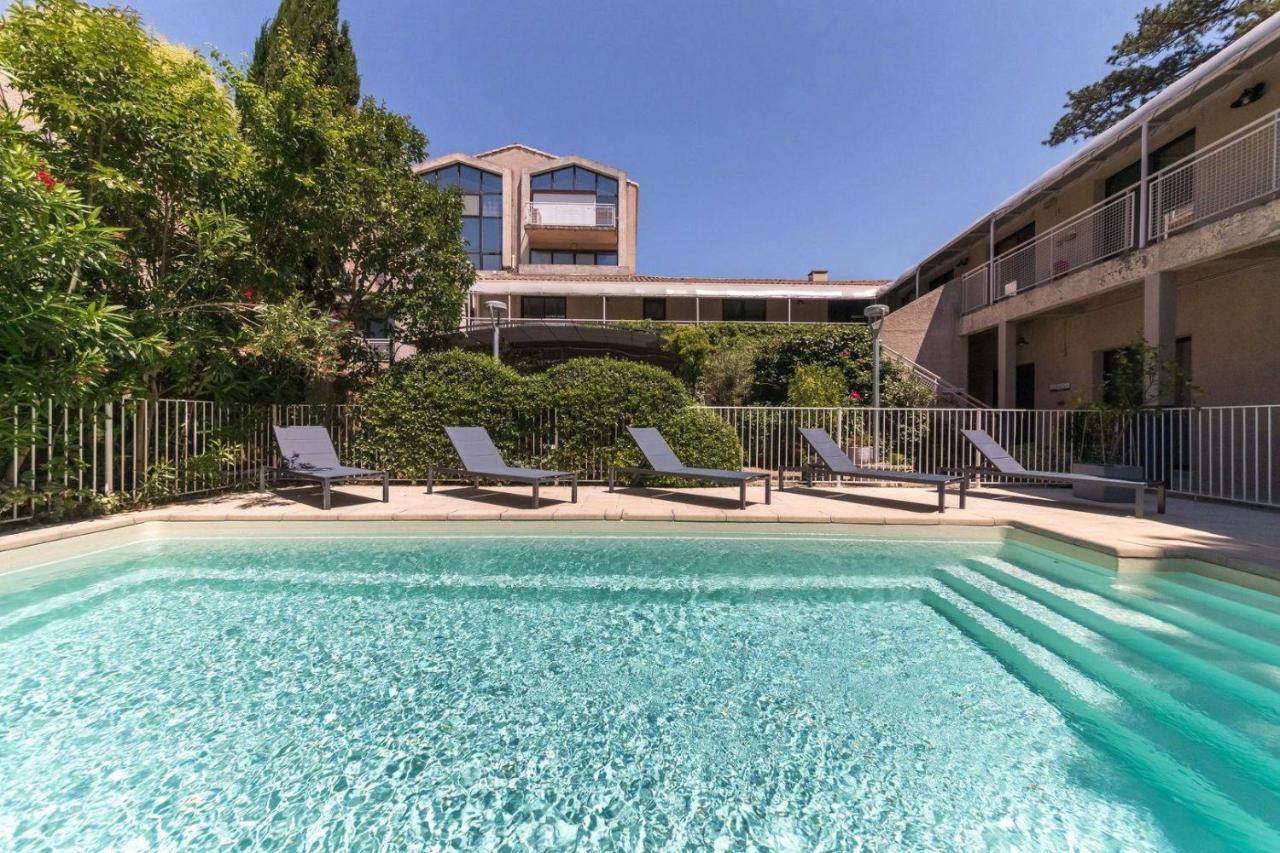 Hotel Cantosorgue L'Isle-sur-la-Sorgue Bagian luar foto
