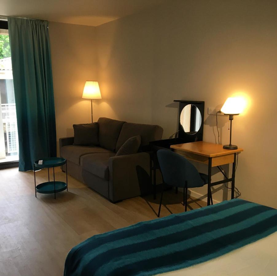 Hotel Cantosorgue L'Isle-sur-la-Sorgue Bagian luar foto